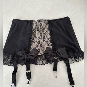 NEW Underwear bundle 10 thong/cheeky and 1 garter belt